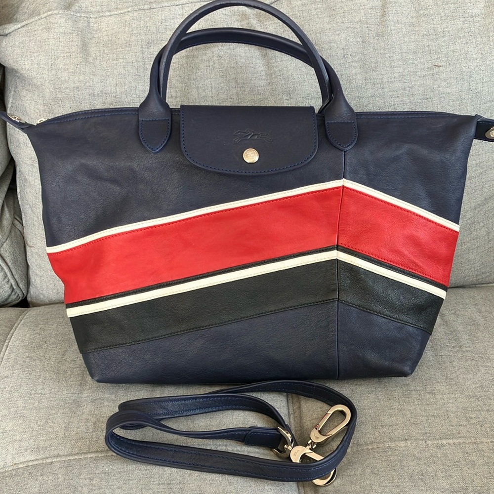 Longchamp Le Pliage Medium Crossbody Navy Chevron Striped Tote (w/orig strap).